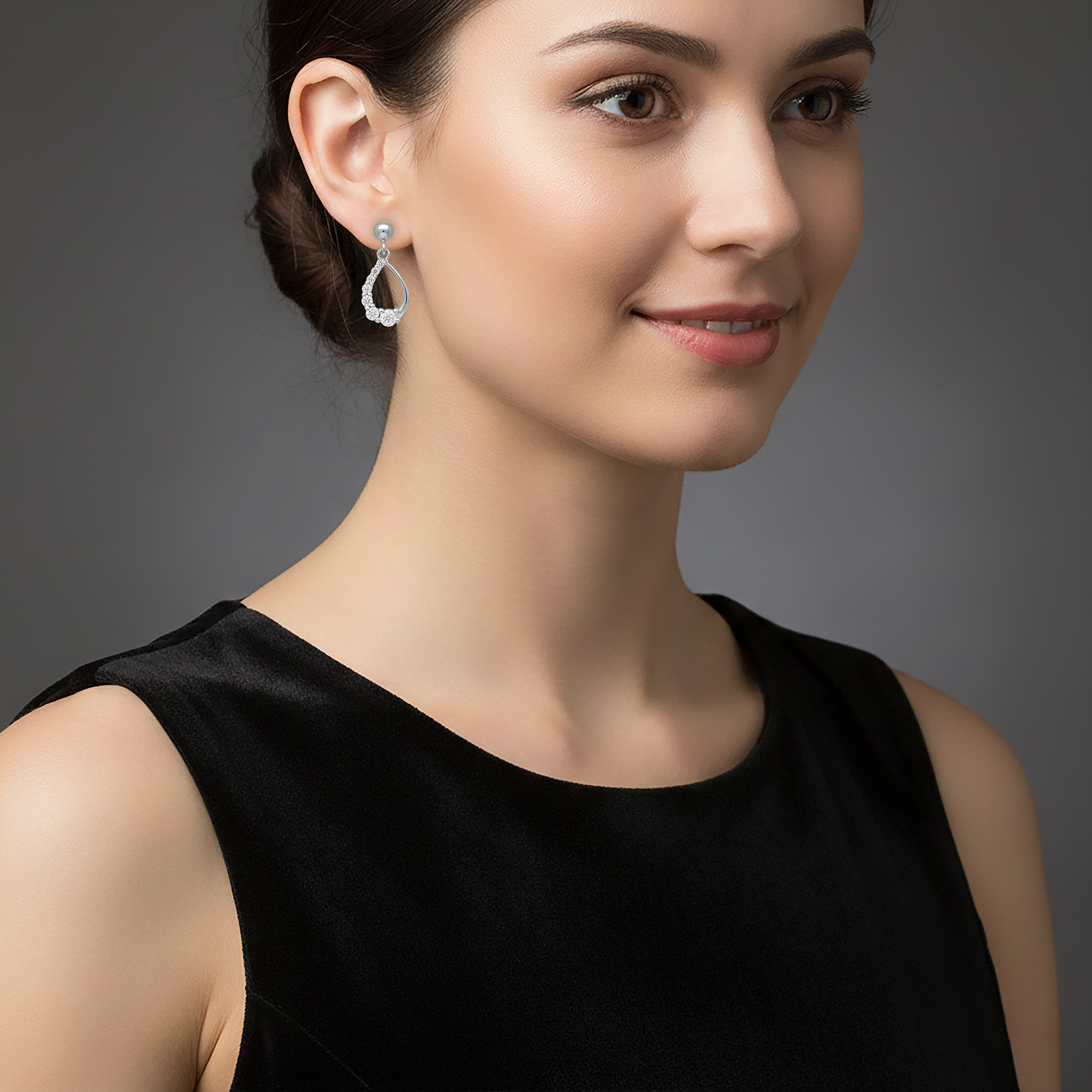 Boucles d’oreilles pendantes en argent rhodié & zirconium blanc – Élégance Goutte Cristalline