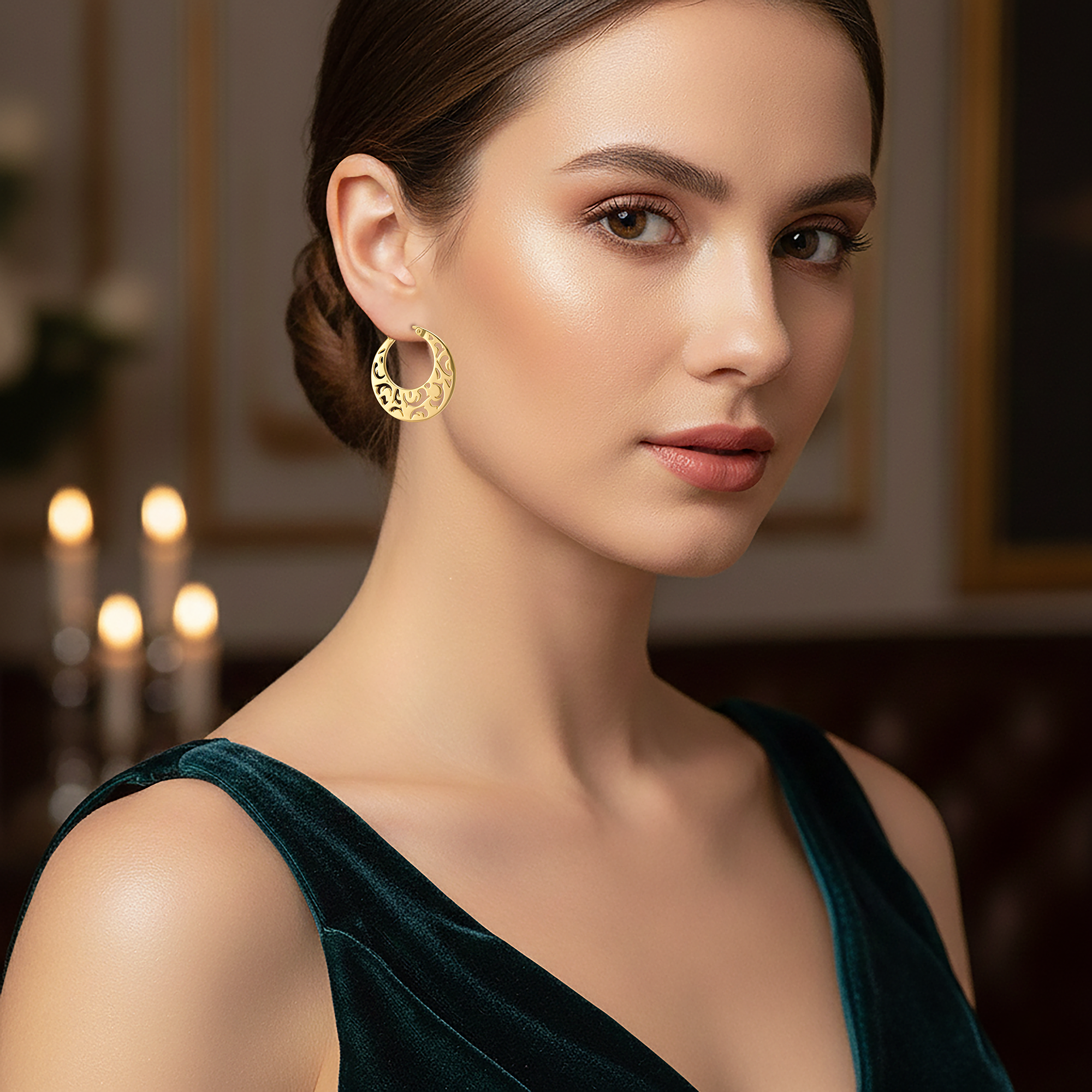 Boucles d’oreilles créoles ajourées – Plaqué or