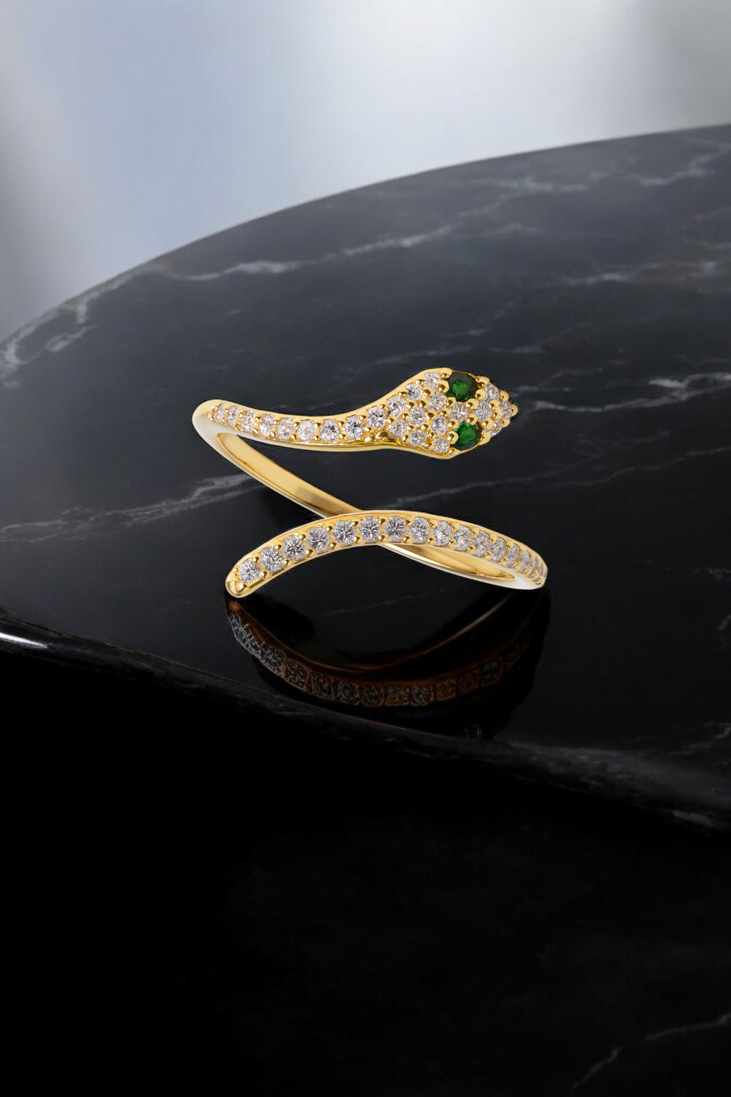 Bague Serpent en Plaqué Or – Zirconium & Yeux Vert Émeraude