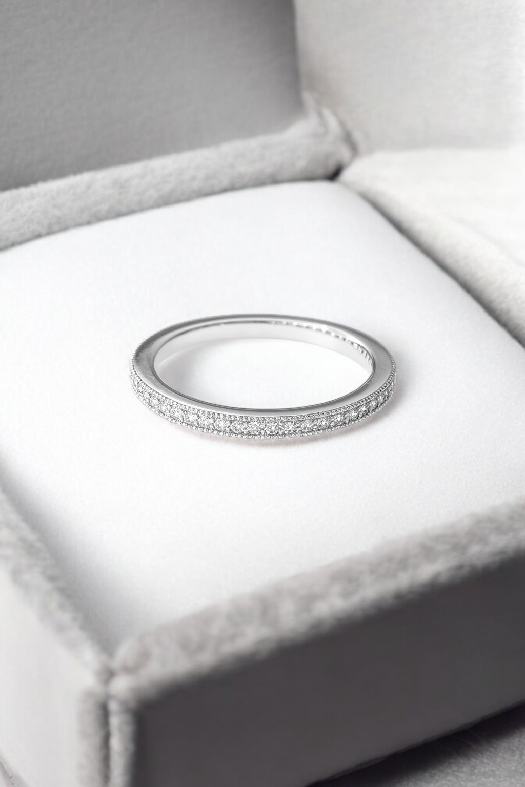 Bague Femme Argent 925 Rhodié – Anneau Fin Pavé de Zirconium | Bague Élégante et Intemporelle