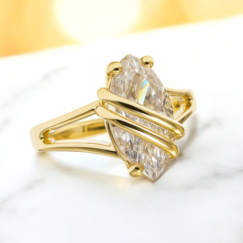 Bague Marquise en Plaqué Or & Zirconium – Élégance Moderne